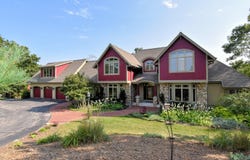 W1969 Itsa Little Rd, Mukwonago, WI 53149