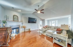 743 Hillside Lane, Lenoir City, TN 37771