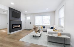 102 E Dallas Avenue, Madison Heights, MI 48071