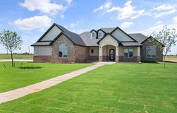 1124 Cooper Dr, New Home, TX 79383