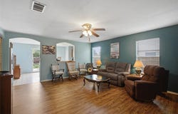 718 Blair Ave, Bastrop, TX 78602