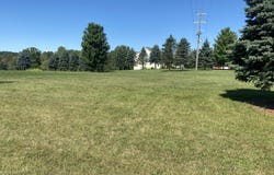 RIVER BEND Drive lot #3, Concord, MI 49237