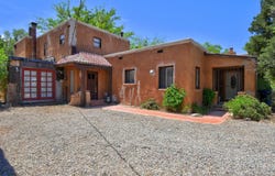 2440 Campbell Road NW, Albuquerque, NM 87104