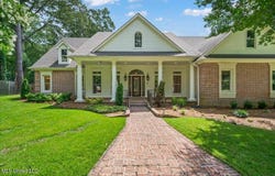 6290 Autumn Oaks Drive, Olive Branch, MS 38654