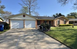 1612 College Street, Cleveland, MS 38732
