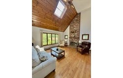 5 Oakwood Drive, Sagamore Beach, MA 02562