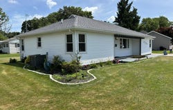122 Paint Creek Lane, Carmi, IL 62821