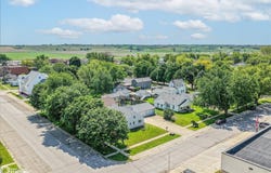 42 6Th Street, Woodbine, IA 51579