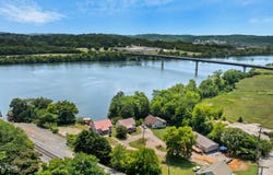 15 River St, Loudon, TN 37774