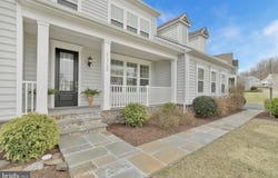 41729 WAKEHURST PLACE, LEESBURG, VA 20176