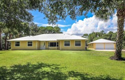 7360 150th Court N, Palm Beach Gardens, FL 33418