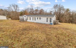 75 VERA GREEN, HEDGESVILLE, WV 25427