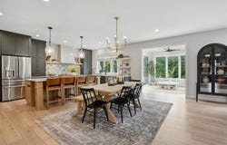 1269 Kona Cir, Coralville, IA 52241