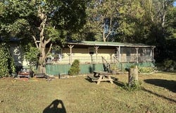123 Holly Creek Rd, Celina, TN 38551