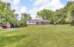 306 E Ridge Drive, Brooklyn, MI 49230
