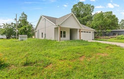 67 Thorn Rdg Road, Reeds Spring, MO 65737