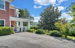 1100 MCCORMICK Boulevard, CLIFTON FORGE, VA 24422