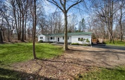58 Oak Street, Smithtown, NY 11787