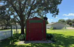 498 7th Street SW, Wells, MN 56097