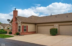 1064 Laurelwood Lane, Greenwood, IN 46142