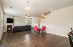 613 Sturbridge, Mcdonough, GA 30253