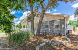 302 E Oak Island Drive, Oak Island, NC 28465