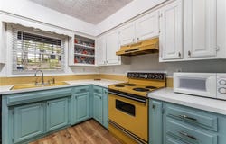 8 Barbara  LN, Bella Vista, AR 72715