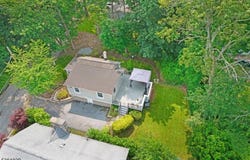 20 Innis Ave, Hopatcong Boro, NJ 07843-1307