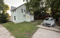 1601 Coleman Avenue, Lansing, MI 48910