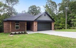 3 Grampian Circle, Bella Vista, AR 72715