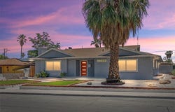 1700 E Oakey Boulevard, Las Vegas, NV 89104