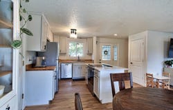8206 SW PONCA Ct, Tualatin, OR 97062