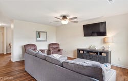 1508 E Euclid Avenue, Indianola, IA 50125