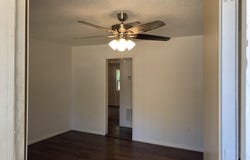 1423 1/2 S East Street, Benton, AR 72015