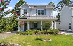 304 W 11th Street, Southport, NC 28461