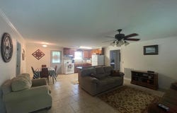 114 Kelsey Dr, Phil Campbell, AL 35581