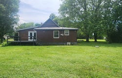 307 N Wood Street, Edwardsport, IN 47528