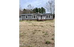 9556 Silver Spoon Road, Clarkton, NC 28433