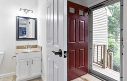 11 Rosewood Ln, Hopkinton, MA 01748