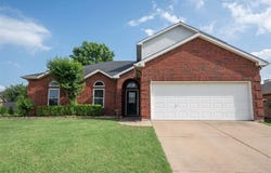 951 Benjamin Drive, Burleson, TX 76028