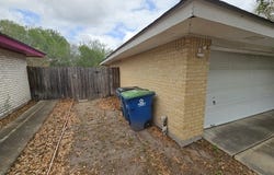 1413 Las Palmas, Beeville, TX 78102