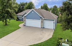13720 Station Drive, Platte City, MO 64079