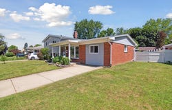 1091 Ruth Avenue, Ypsilanti, MI 48198