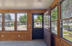 913 HOWARD Street, GREEN BAY, WI 54303