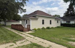 325 Salem Street, Whiting, IA 51063