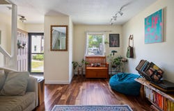 89 N Champlain Street, Burlington, VT 05401