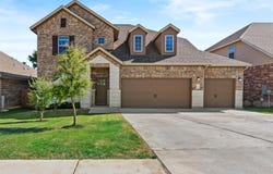 160 Palmillas DR, Dripping Springs, TX 78620