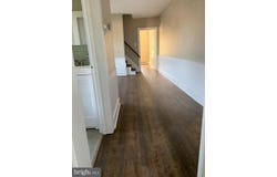 11 N WEST STREET, DOYLESTOWN, PA 18901