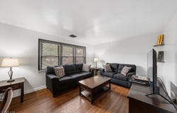 518 Thompson Ave, Roselle Boro, NJ 07203-1537