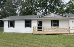 1506 6th Street, Monett, MO 65708